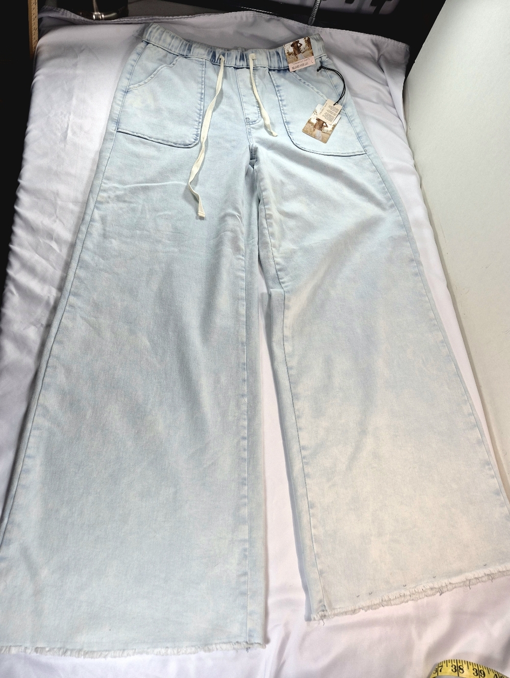 NWT Sincerely Jules Relaxed Fit Wide Leg Drawstring Jeans Large Beachy Boho Chic